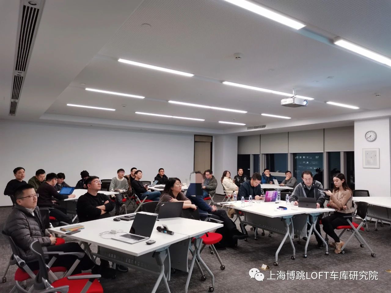 呼伦贝尔杭州LOFT车库专题会